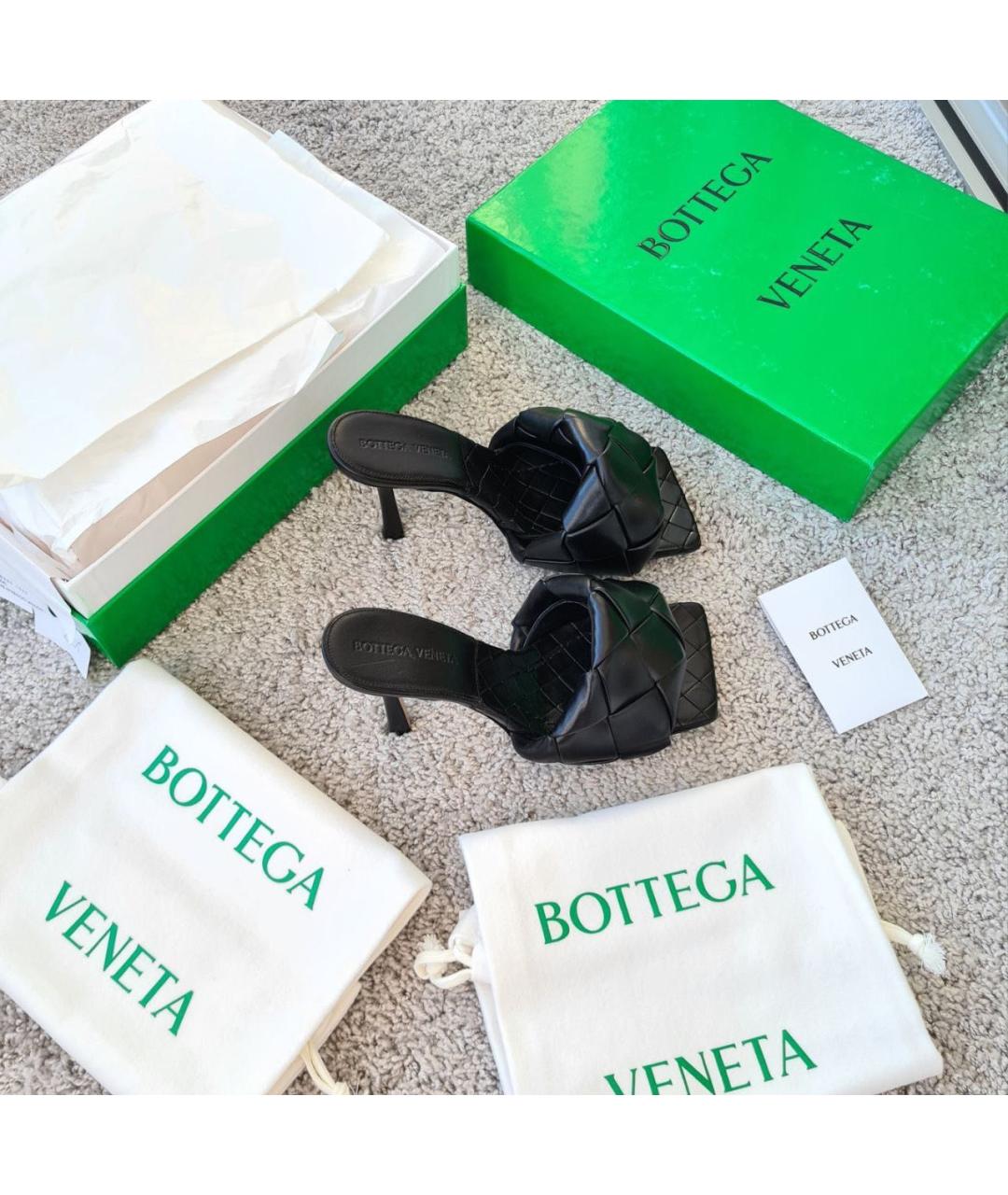 BOTTEGA VENETA Черные кожаные мюли, фото 2