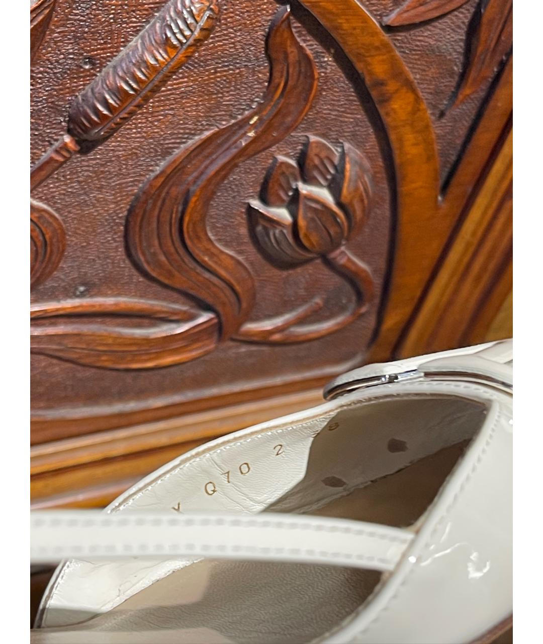 VALENTINO Белые туфли из лакированной кожи, фото 4