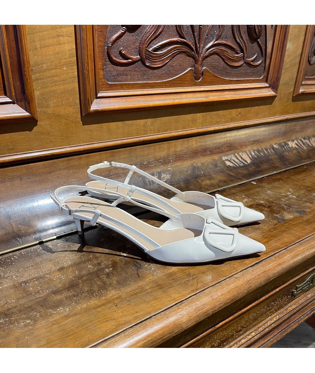 VALENTINO Белые туфли из лакированной кожи, фото 6