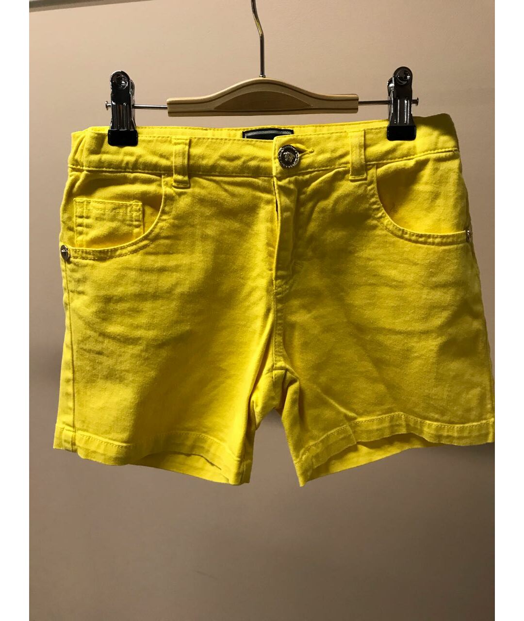 VERSACE Желтые хлопковые брюки и шорты, фото 8