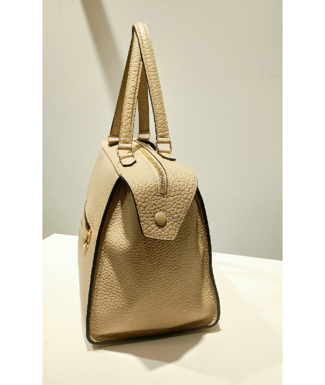 CELINE Бежевая кожаная сумка тоут, фото 3