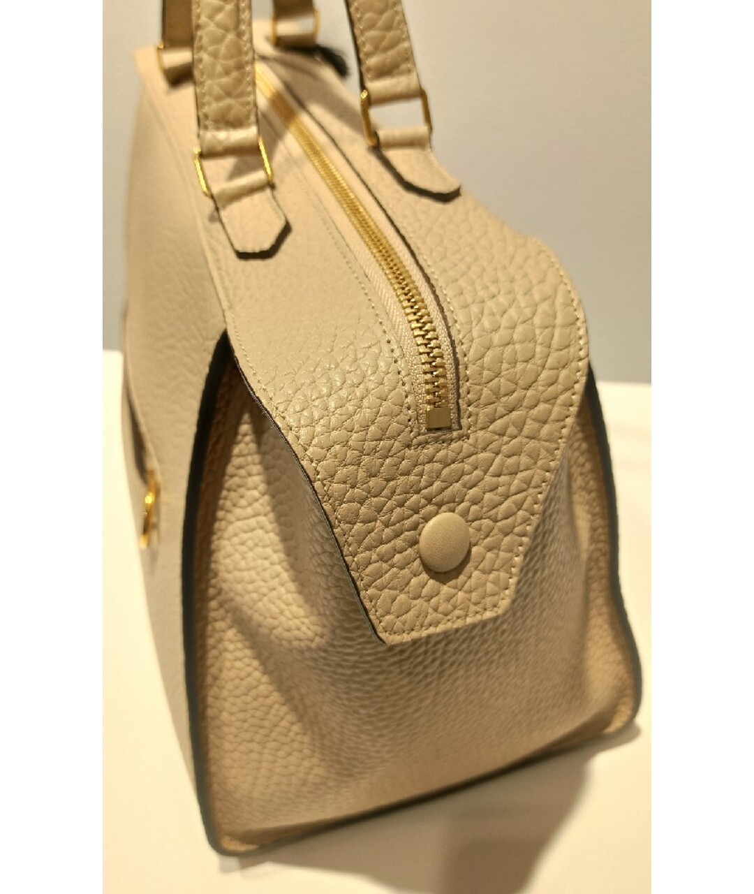 CELINE Бежевая кожаная сумка тоут, фото 6