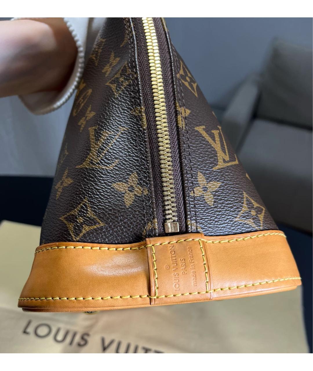 LOUIS VUITTON Коричневая сумка с короткими ручками, фото 8