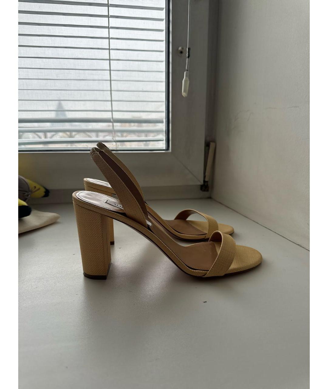 AQUAZZURA Бежевые текстильные босоножки, фото 5