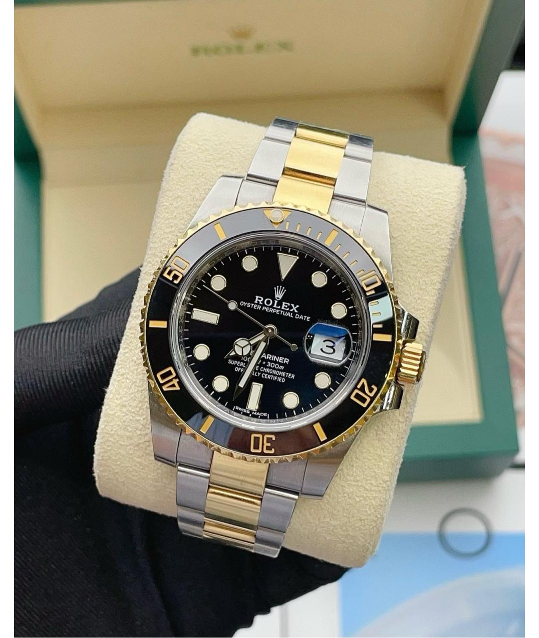 ROLEX Черные часы из желтого золота, фото 3