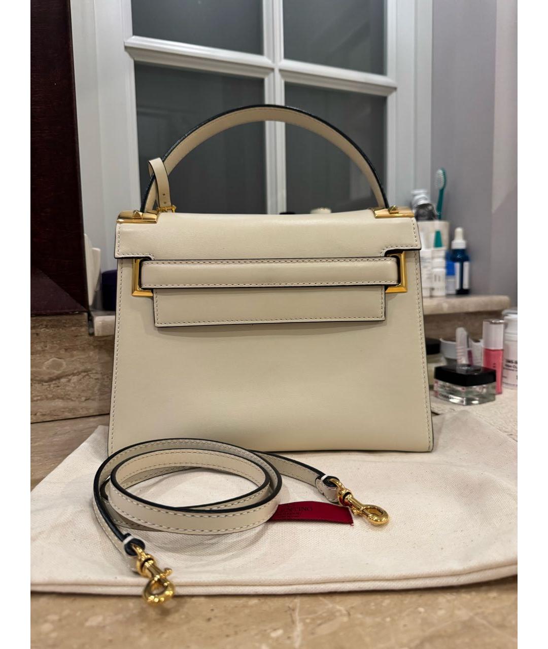 VALENTINO Белая кожаная сумка с короткими ручками, фото 3