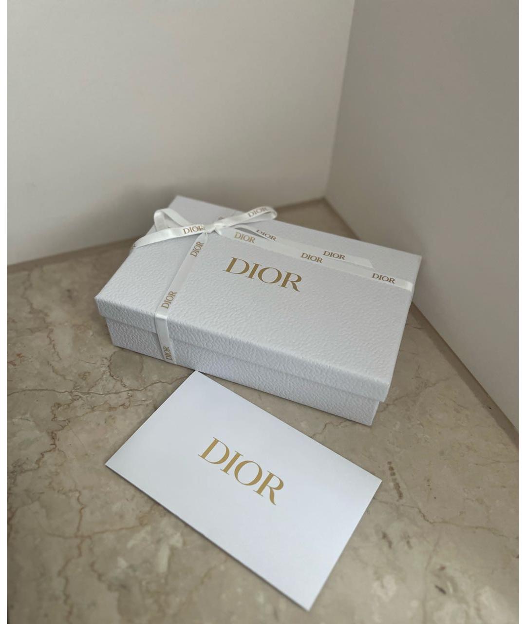 CHRISTIAN DIOR Книга, фото 4