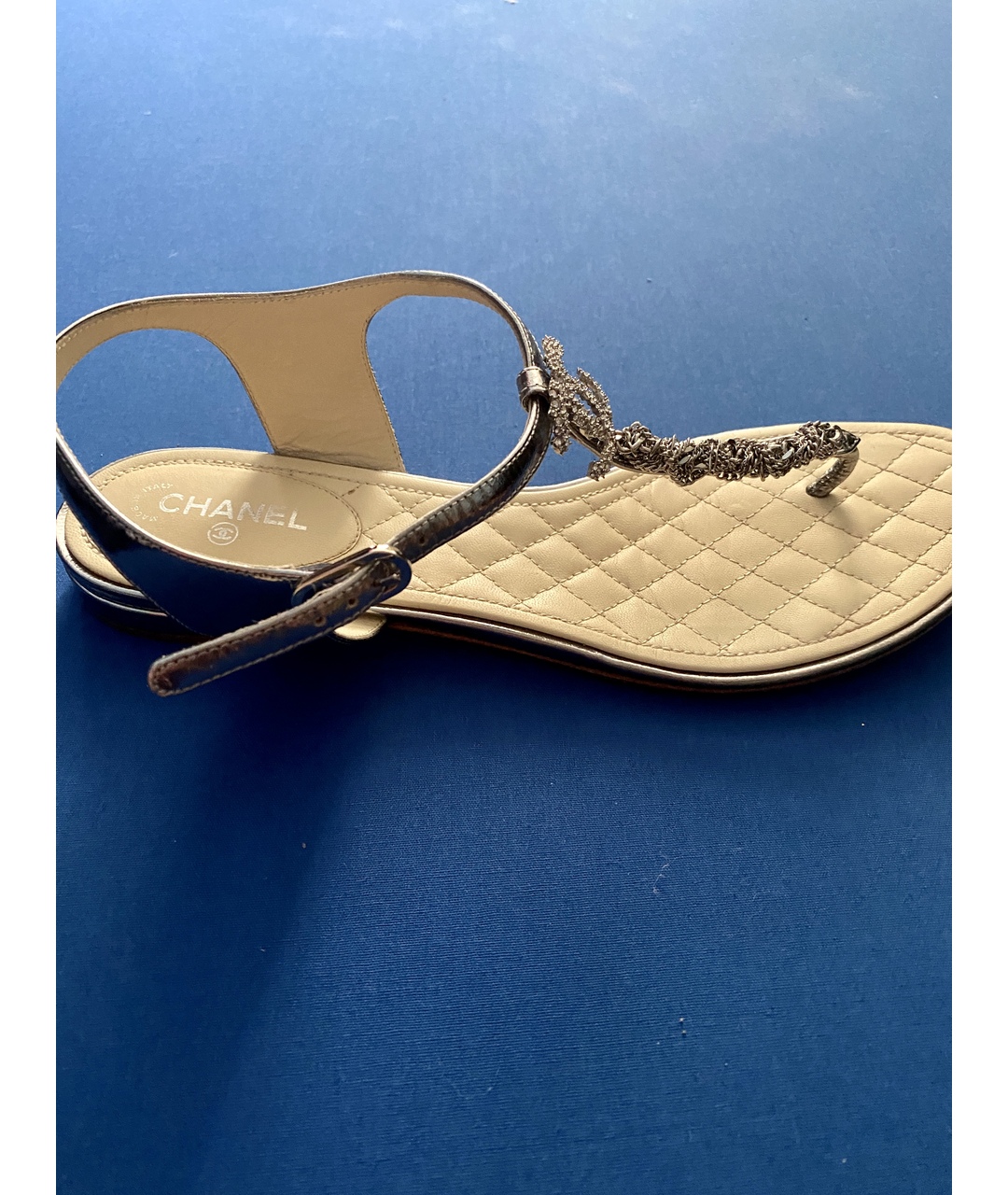 CHANEL PRE-OWNED Серебряные кожаные сандалии, фото 3