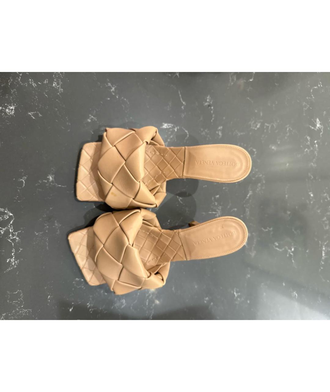 BOTTEGA VENETA Бежевые кожаные мюли, фото 2