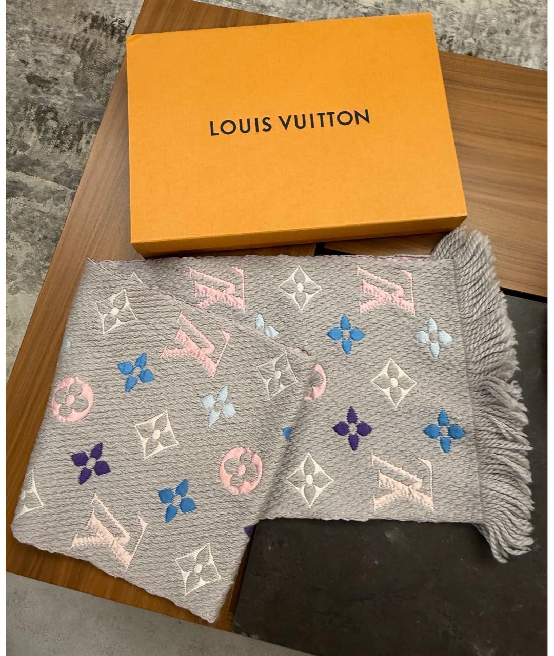 LOUIS VUITTON Серый шерстяной шарф, фото 7