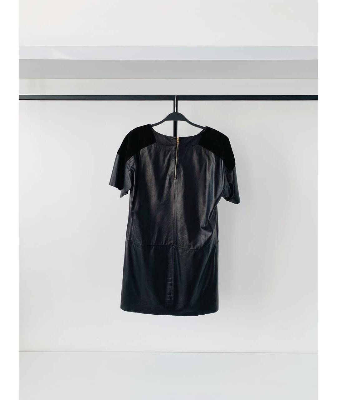 LOUIS VUITTON PRE-OWNED Черное кожаное повседневное платье, фото 2