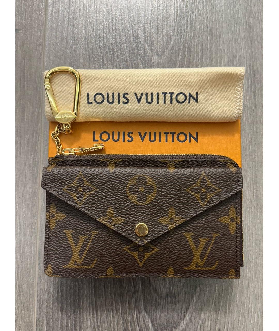 LOUIS VUITTON Коричневый кардхолдер, фото 9