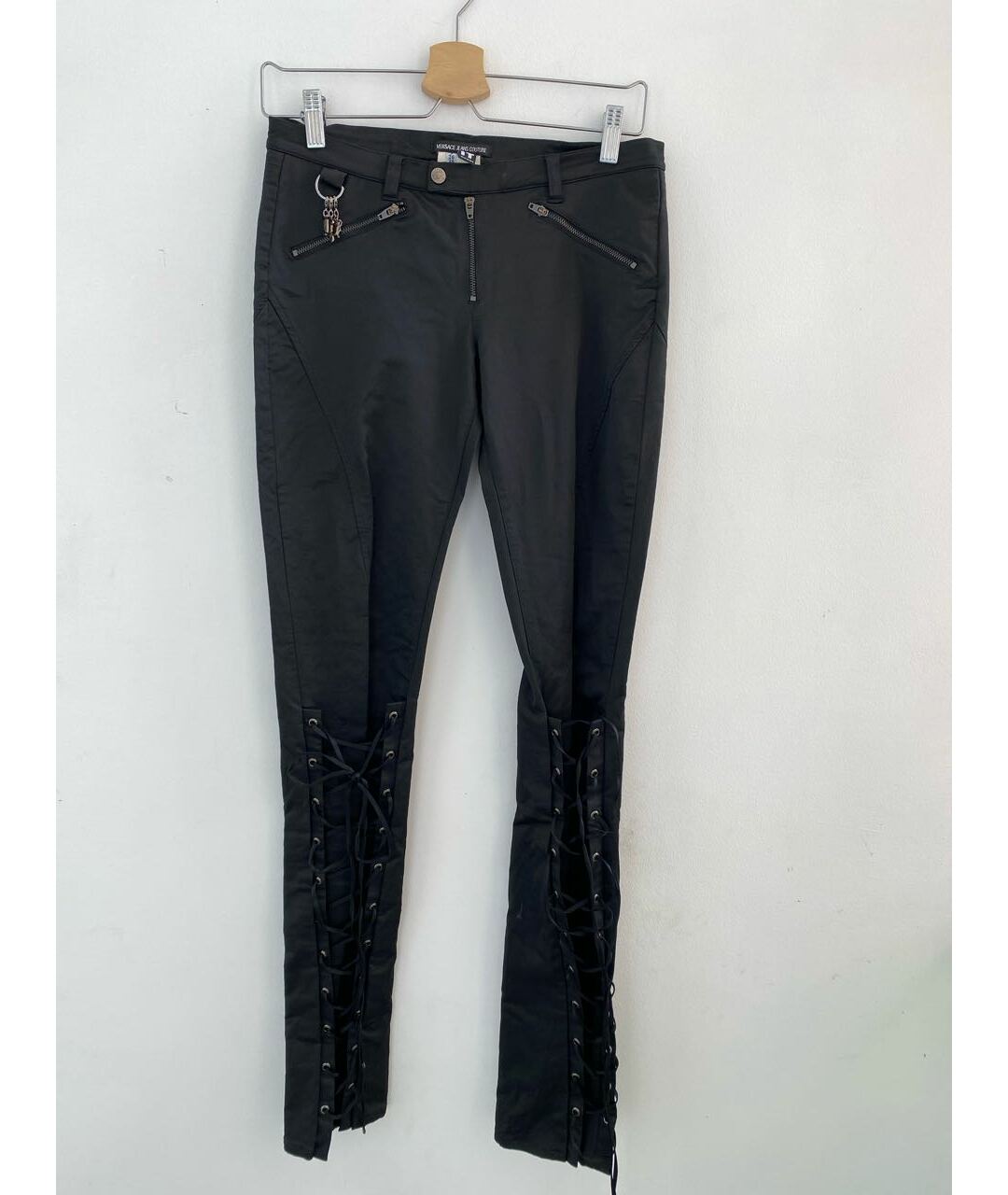 VERSACE JEANS COUTURE Черные хлопко-эластановые брюки узкие, фото 7