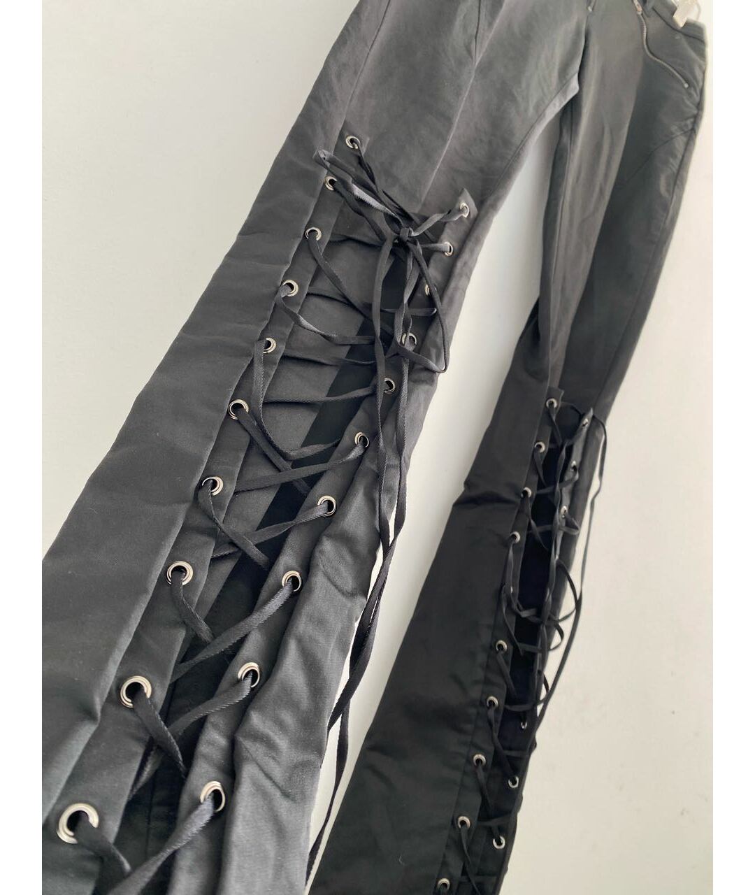 VERSACE JEANS COUTURE Черные хлопко-эластановые брюки узкие, фото 4