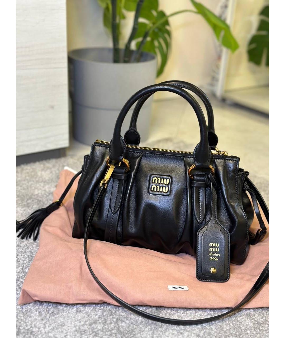 MIU MIU Черная кожаная сумка с короткими ручками, фото 4