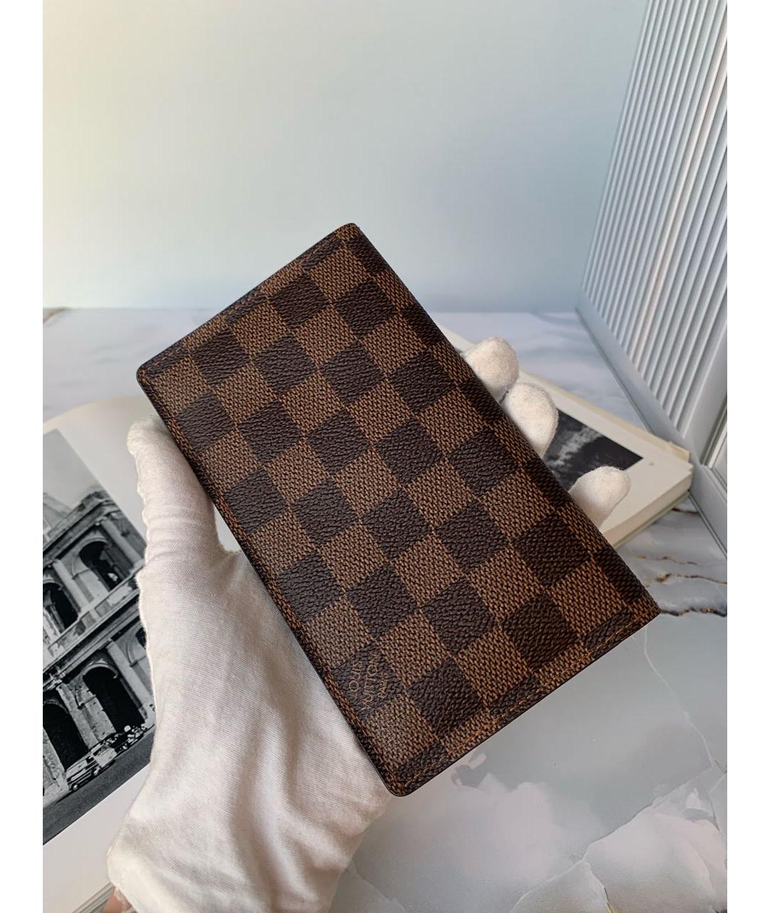 LOUIS VUITTON Коричневый кошелек, фото 6
