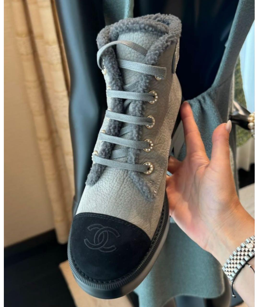 CHANEL Серые замшевые ботинки, фото 3