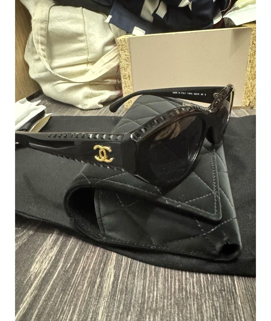 CHANEL Черные пластиковые солнцезащитные очки, фото 3