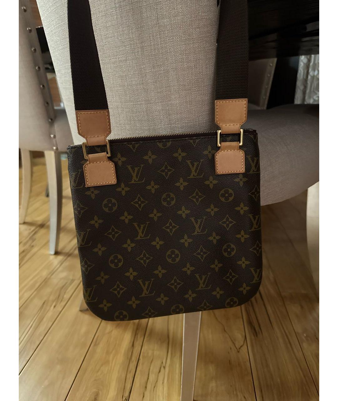 LOUIS VUITTON Коричневая барсетка, фото 3