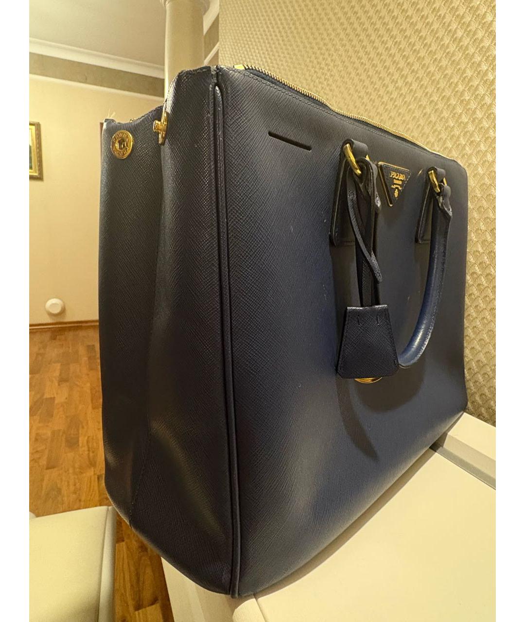 PRADA Темно-синяя кожаная сумка с короткими ручками, фото 2