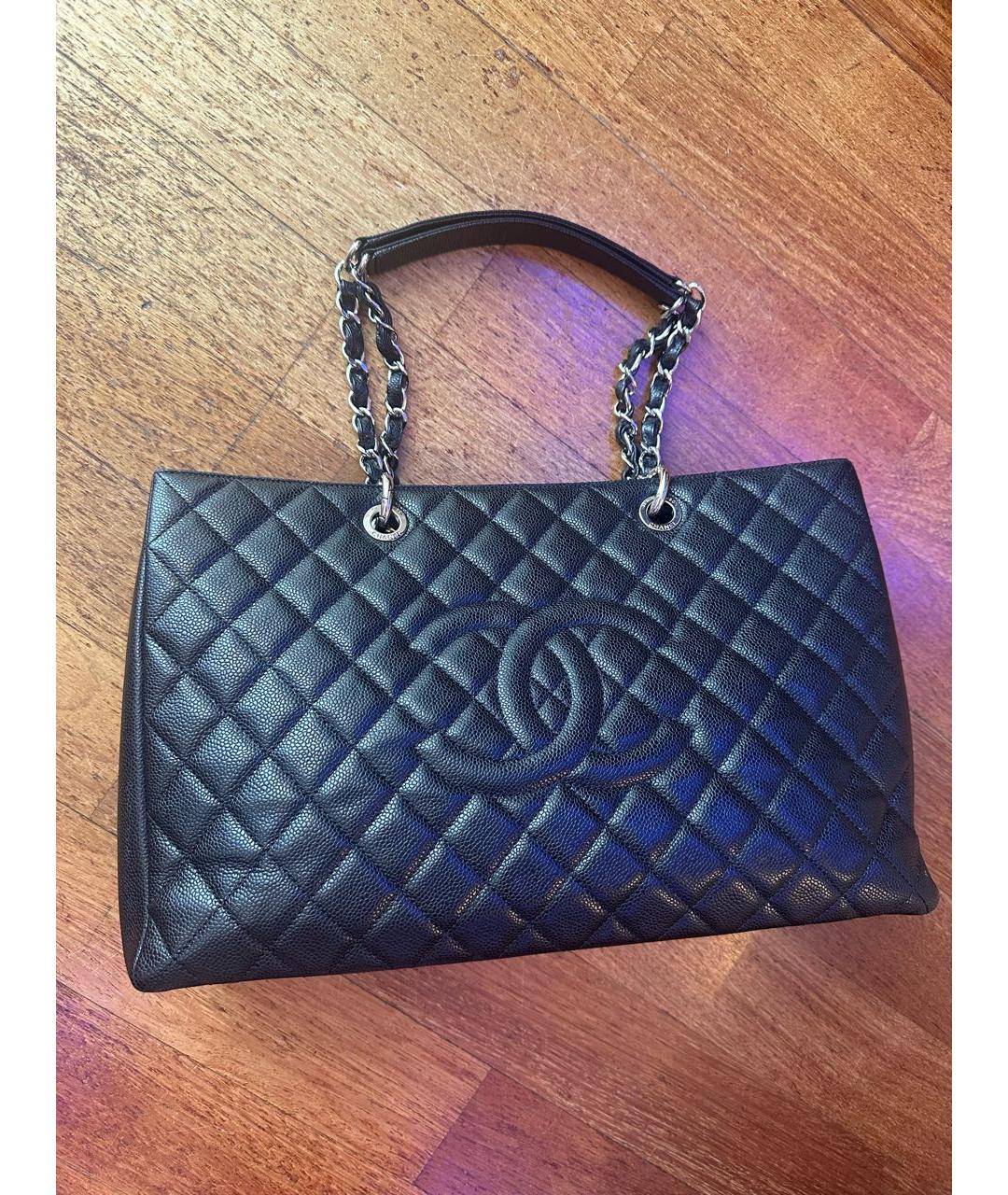CHANEL Черная кожаная сумка тоут, фото 7