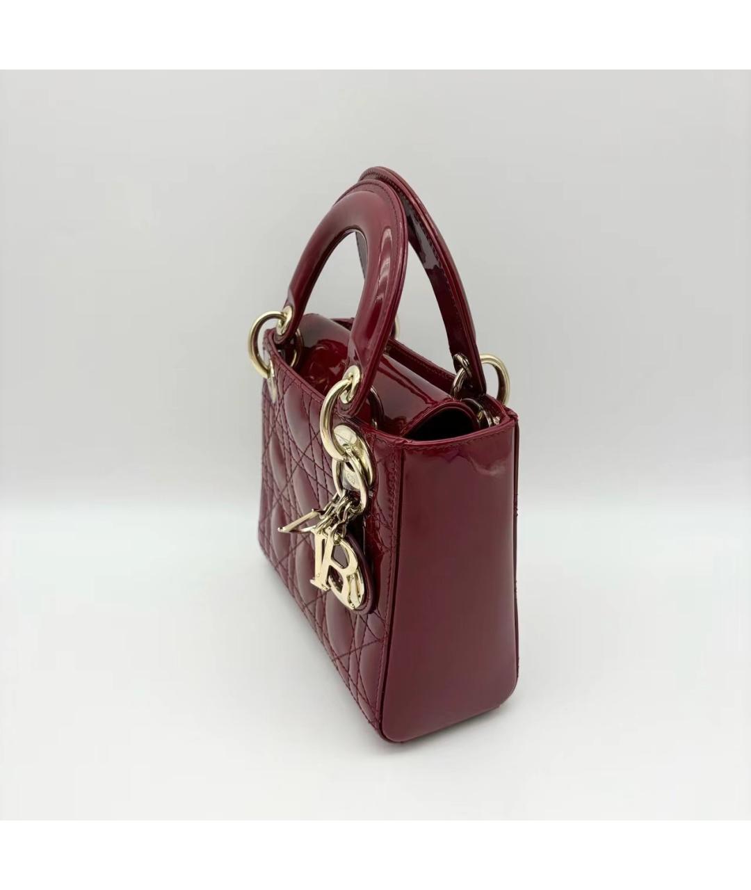 CHRISTIAN DIOR Красная сумка через плечо из лакированной кожи, фото 3