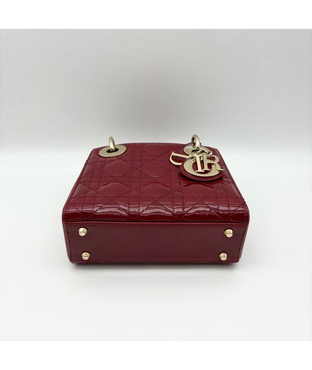 CHRISTIAN DIOR Красная сумка через плечо из лакированной кожи, фото 6