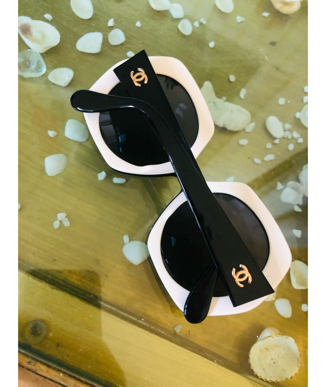 CHANEL Черные пластиковые солнцезащитные очки, фото 3