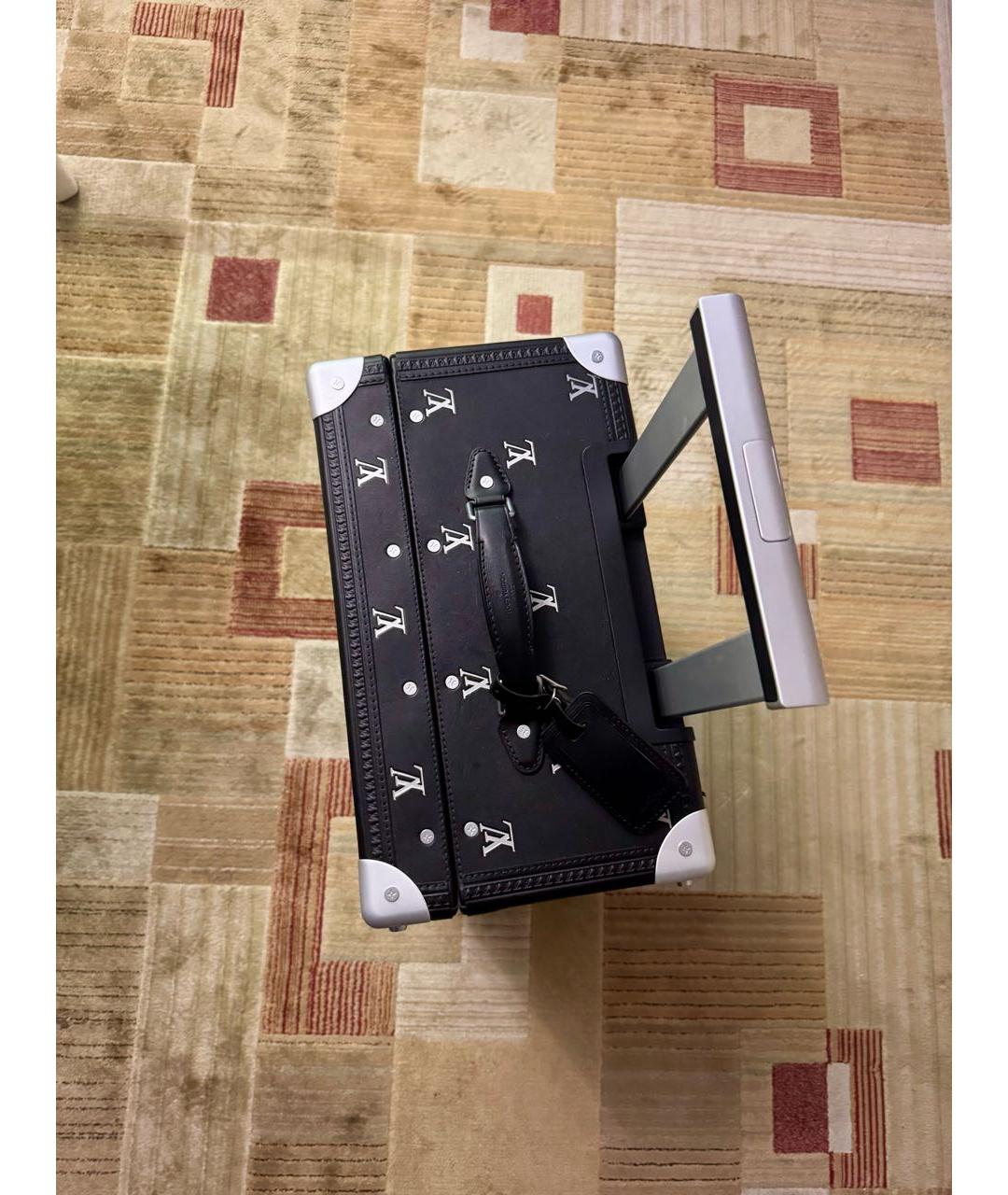 LOUIS VUITTON Темно-синий чемодан, фото 7