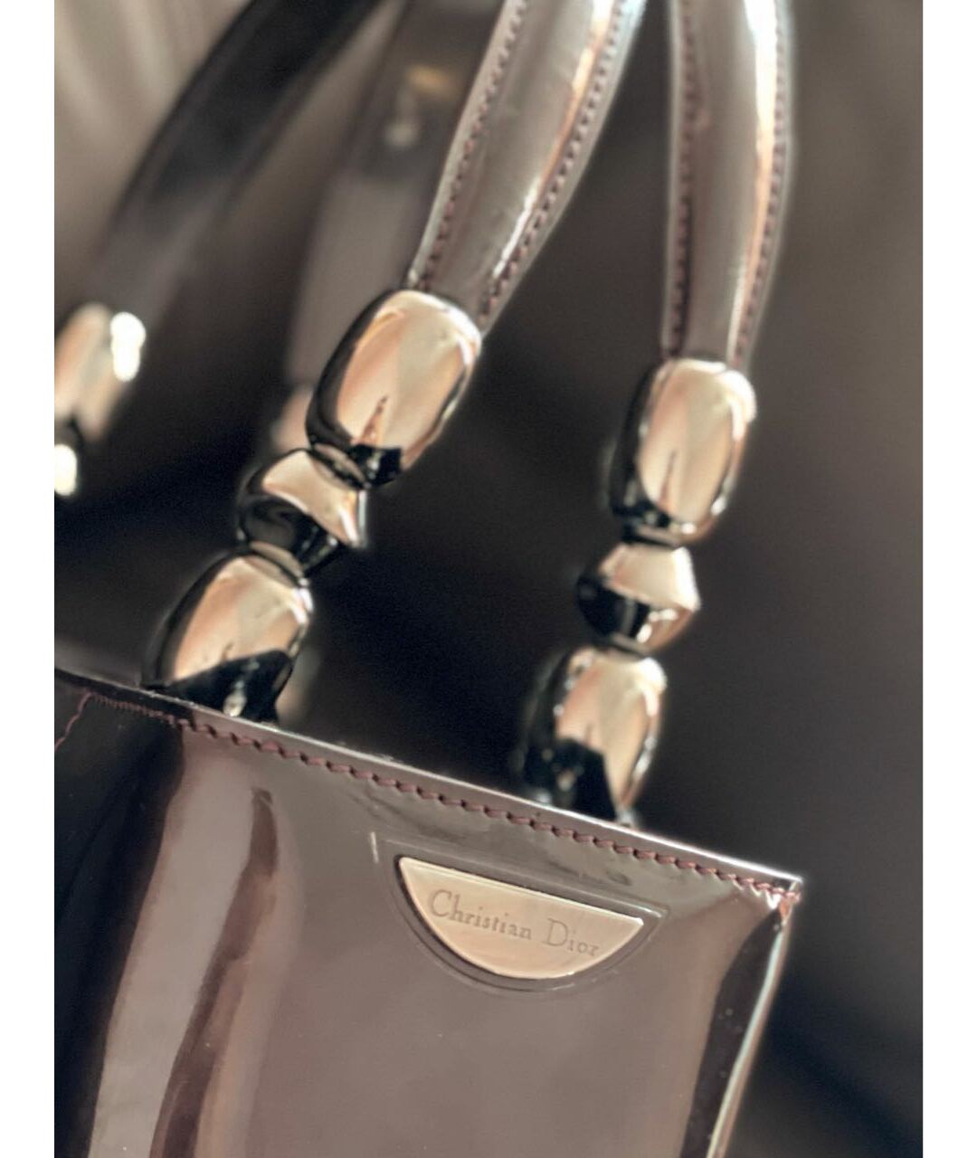 CHRISTIAN DIOR VINTAGE Коричневая сумка тоут из лакированной кожи, фото 7