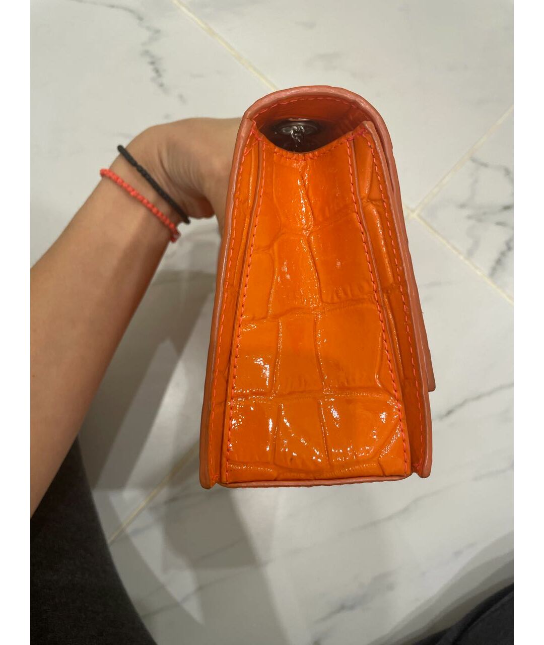 VERSUS Оранжевая сумка тоут из лакированной кожи, фото 4