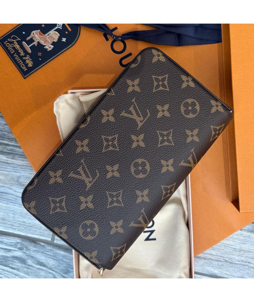 LOUIS VUITTON Коричневая кожаная сумка через плечо, фото 3