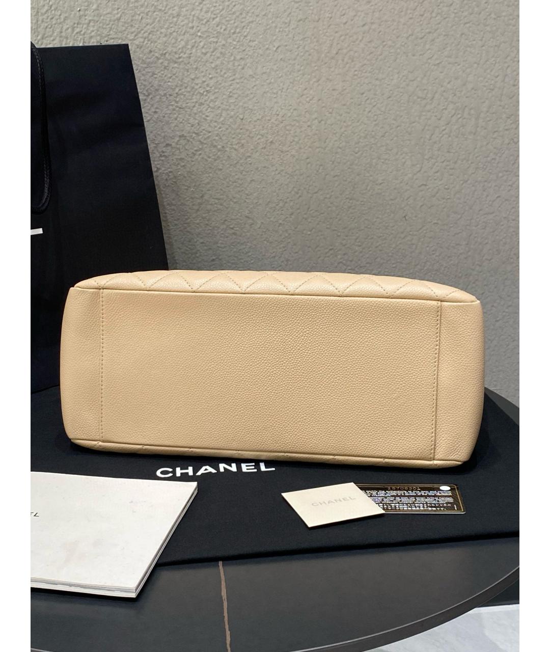 CHANEL Бежевая кожаная сумка тоут, фото 6