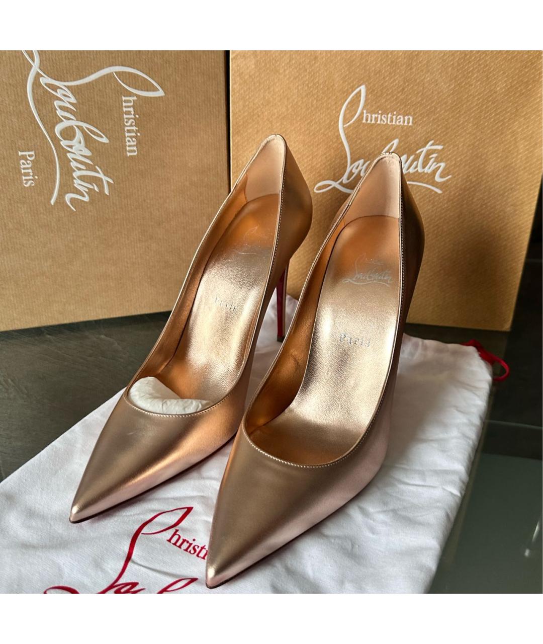 CHRISTIAN LOUBOUTIN Золотые кожаные туфли, фото 5