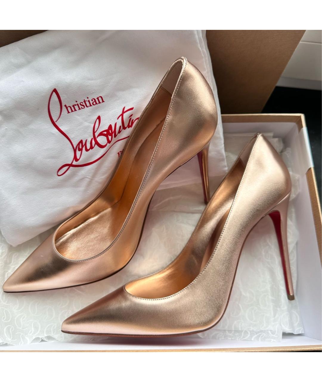 CHRISTIAN LOUBOUTIN Золотые кожаные туфли, фото 2