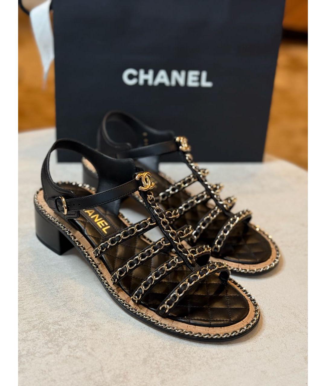 CHANEL Черные кожаные сандалии, фото 2