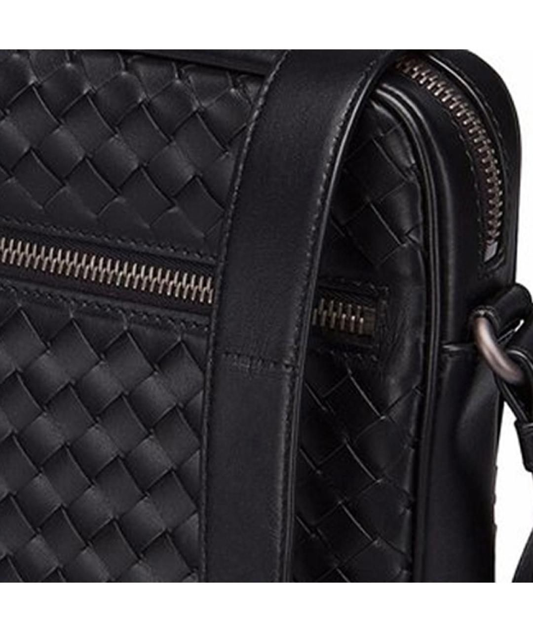 BOTTEGA VENETA Черная кожаная сумка на плечо, фото 4