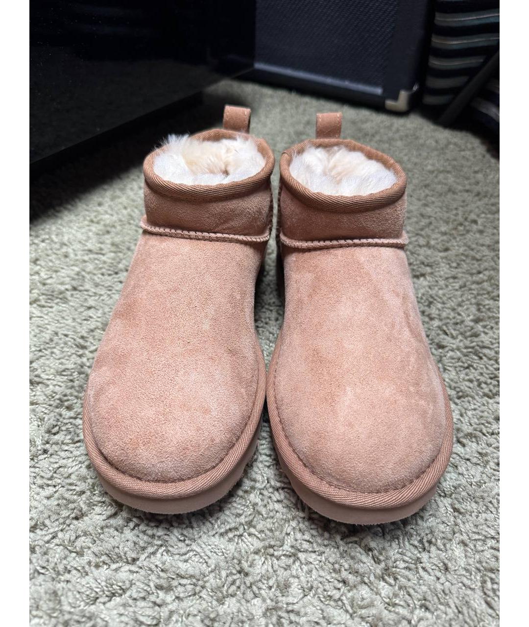 UGG AUSTRALIA Бежевые бархатные ботинки, фото 2