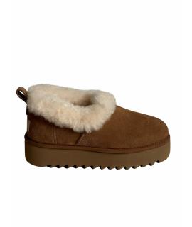 UGG AUSTRALIA Ботинки