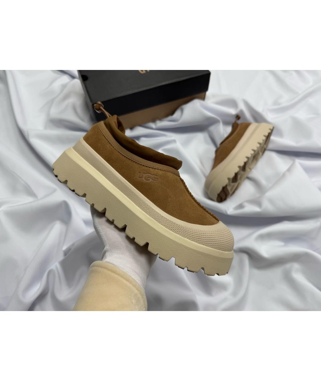 UGG AUSTRALIA Коричневые низкие ботинки, фото 2