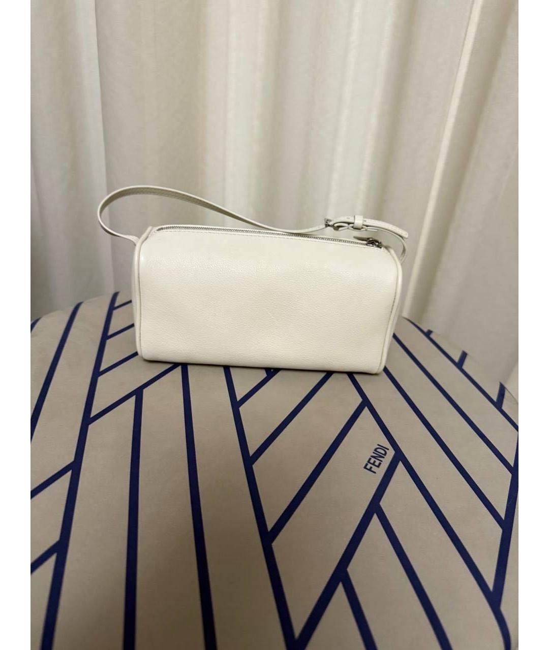 THE ROW Белая кожаная сумка с короткими ручками, фото 4