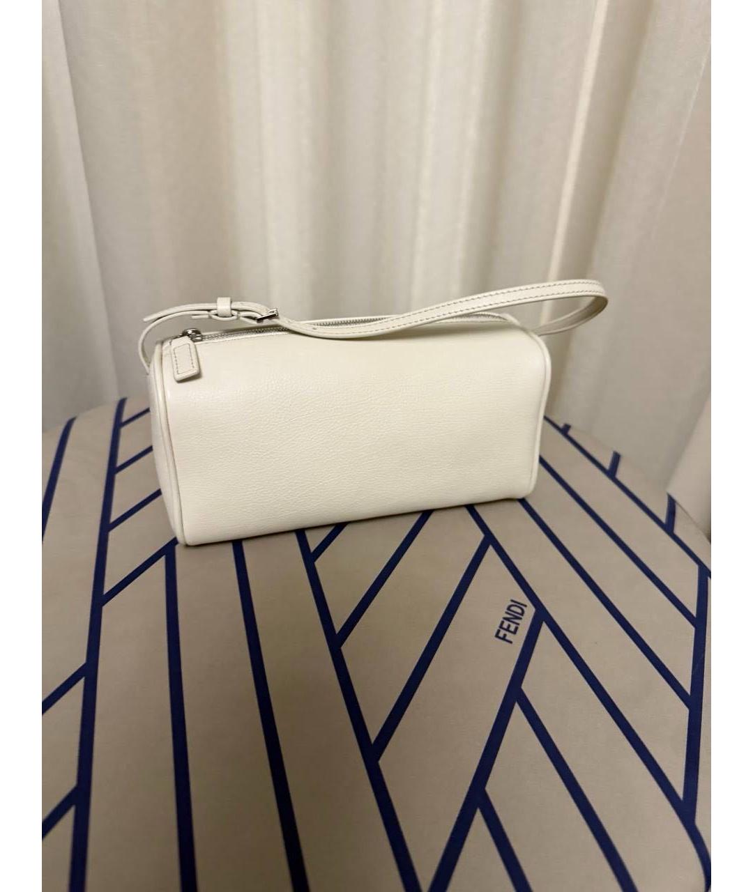 THE ROW Белая кожаная сумка с короткими ручками, фото 3