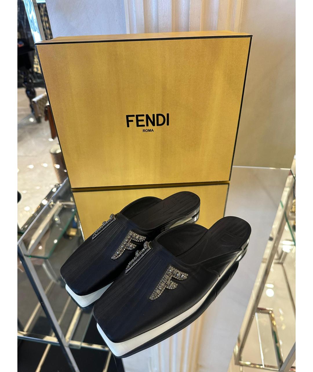 FENDI Черные текстильные мюли, фото 3