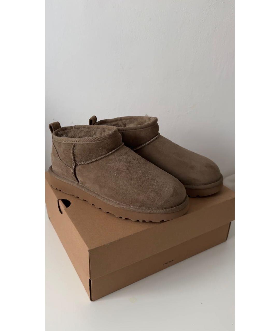 UGG AUSTRALIA Белые замшевые ботинки, фото 2