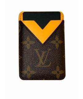 LOUIS VUITTON Аксессуар для смартфона