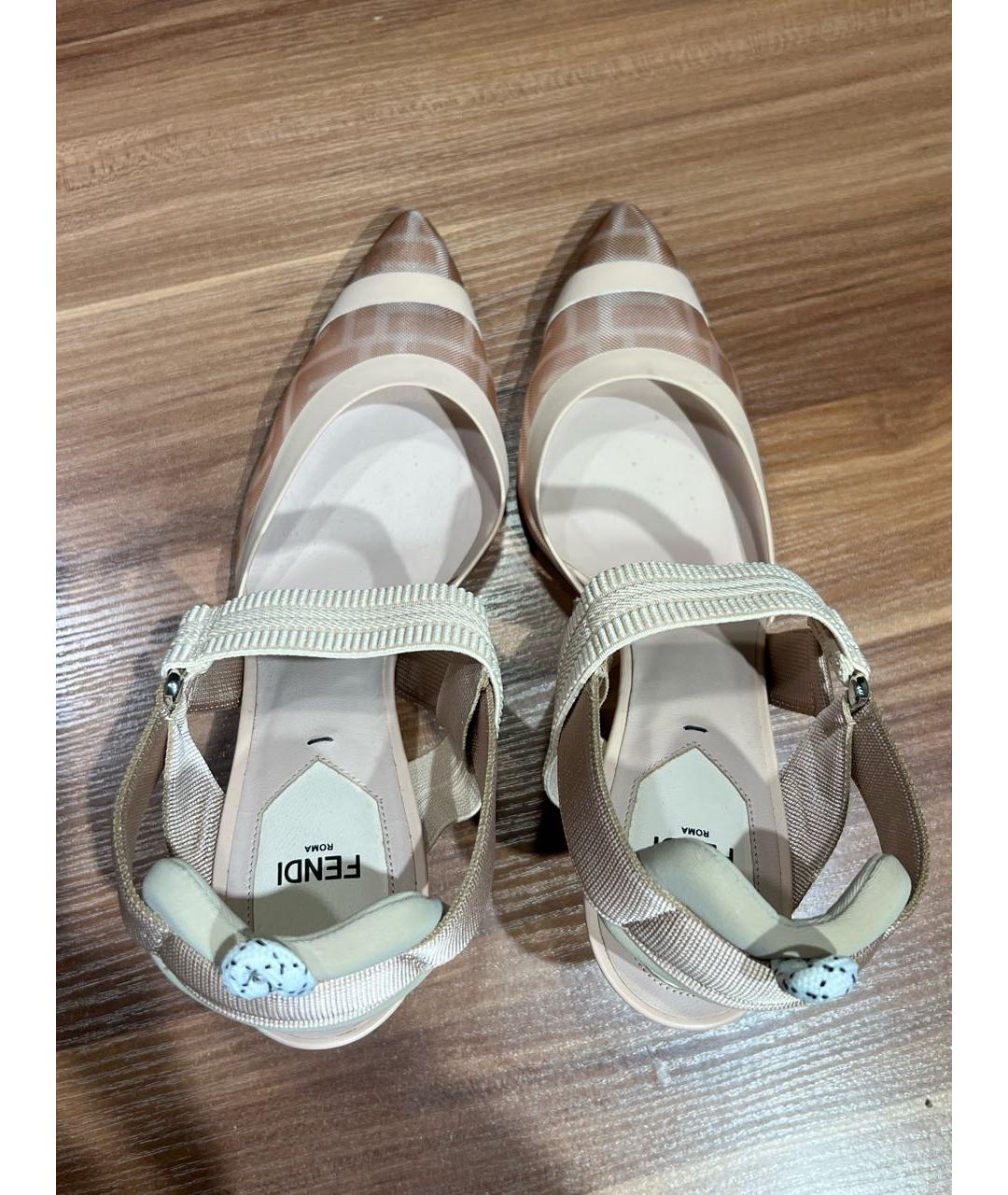 FENDI Розовые босоножки, фото 3