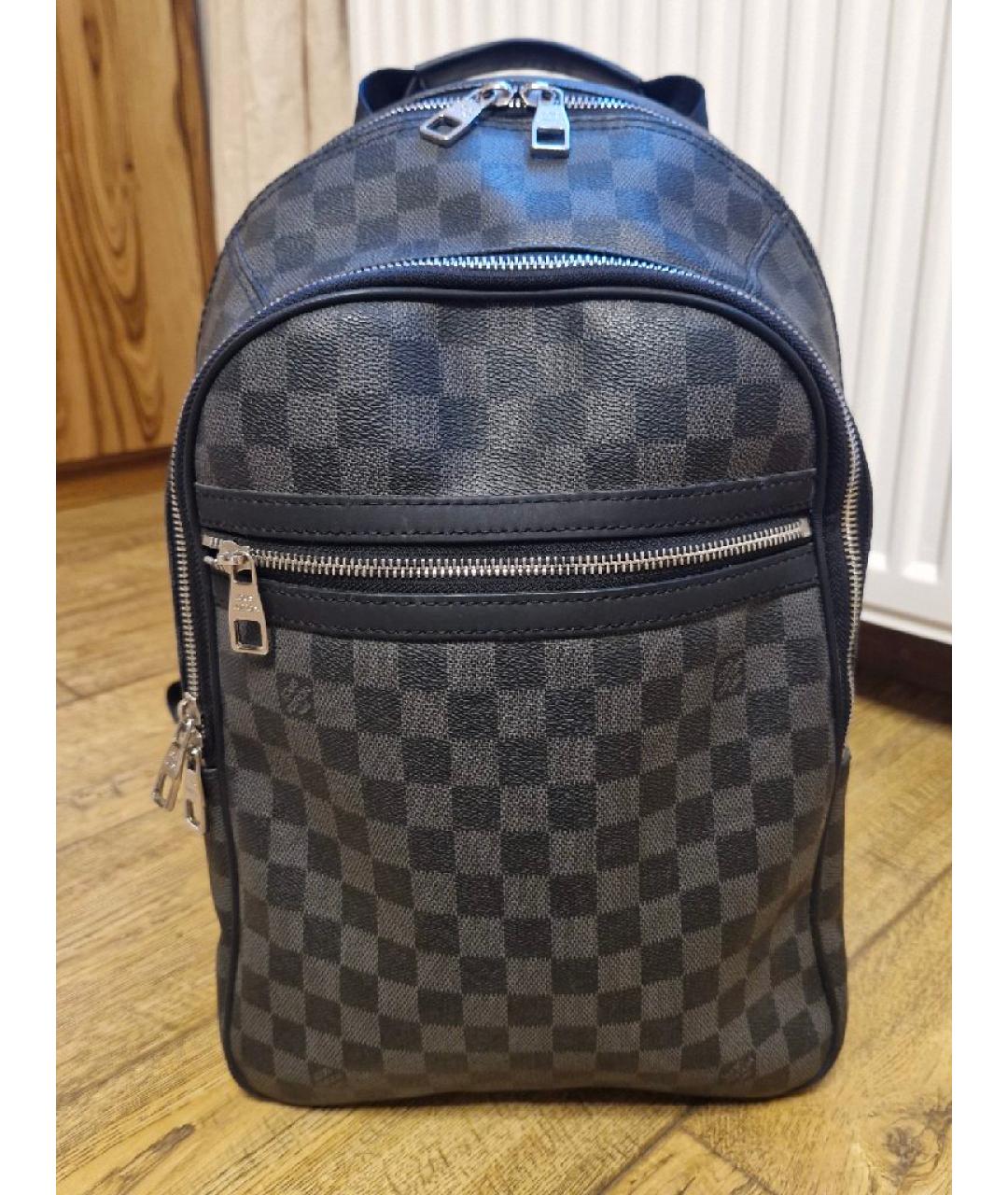 LOUIS VUITTON Антрацитовый рюкзак из искусственной кожи, фото 10
