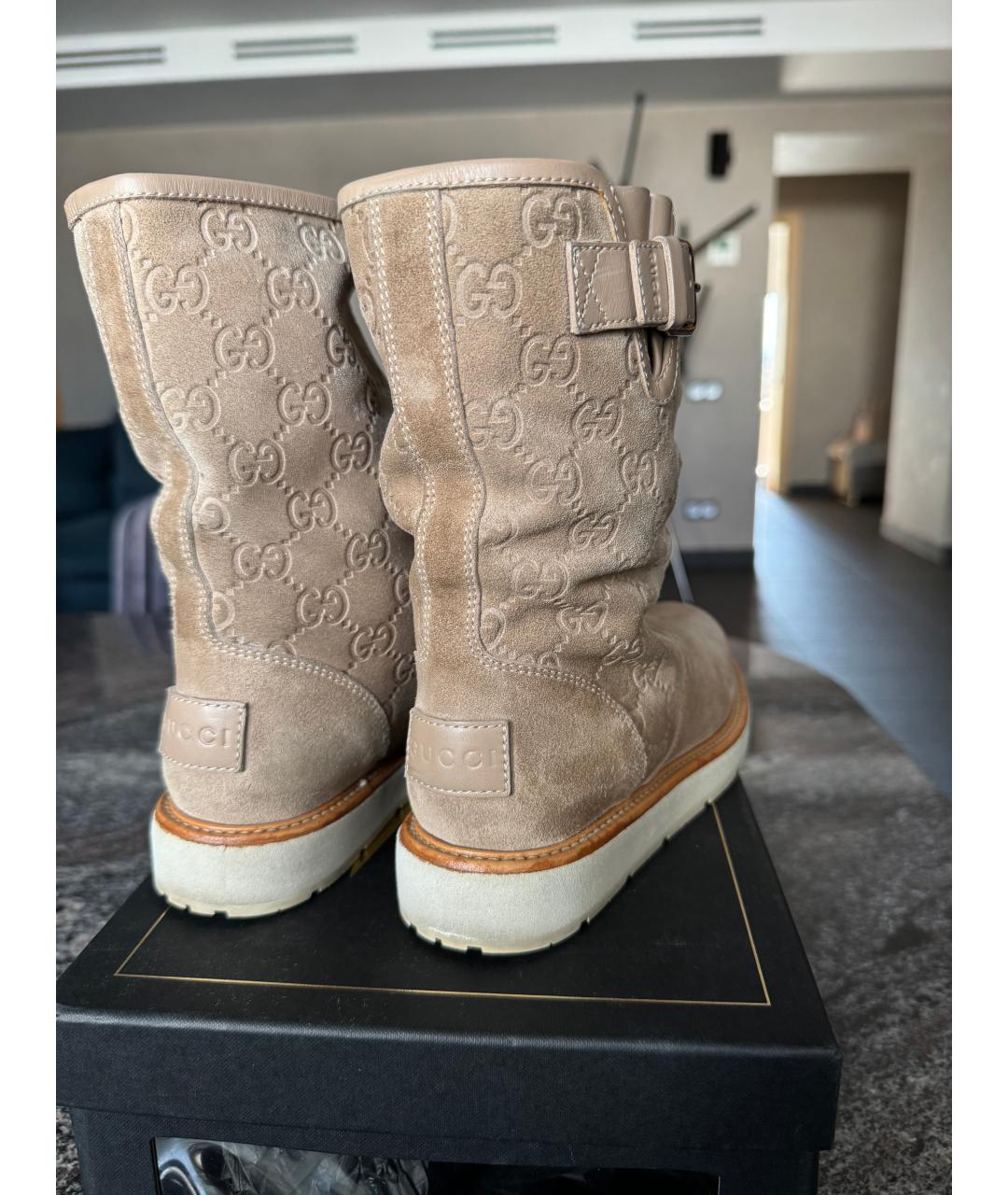 GUCCI Бежевые замшевые сапоги, фото 2