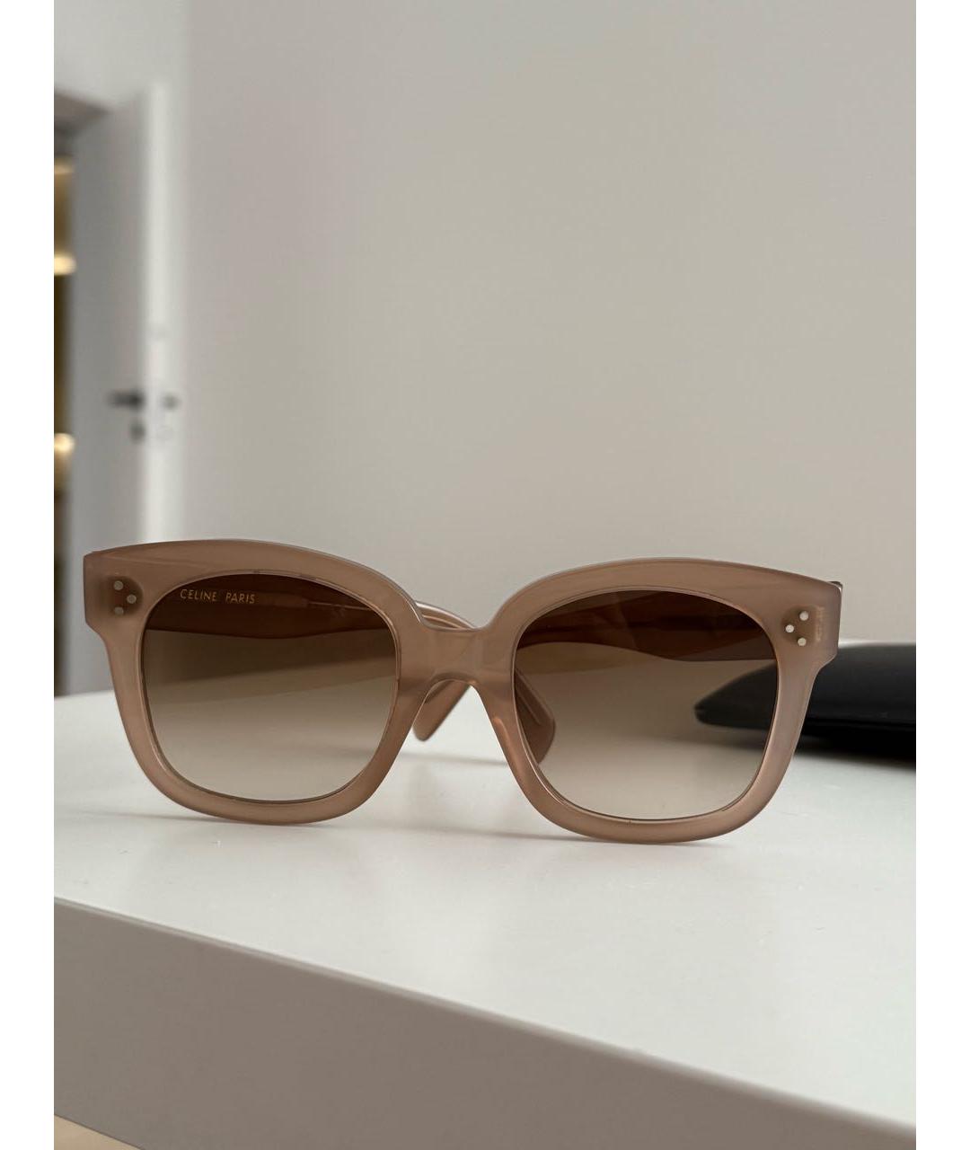 CELINE Бежевые пластиковые солнцезащитные очки, фото 6