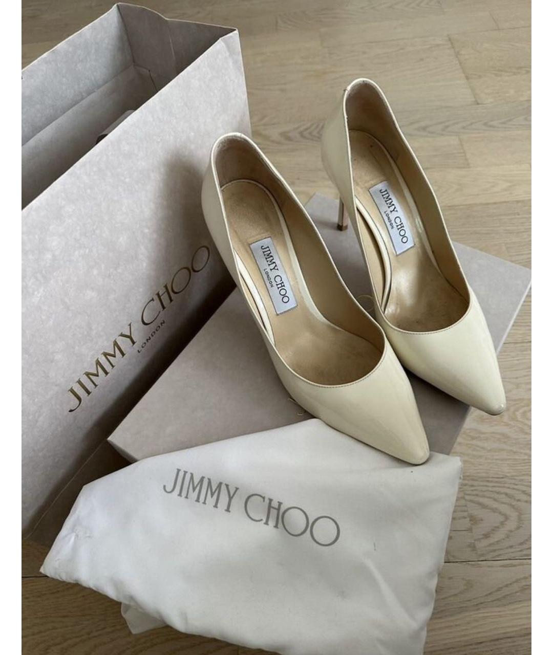 JIMMY CHOO Бежевые туфли из лакированной кожи, фото 6